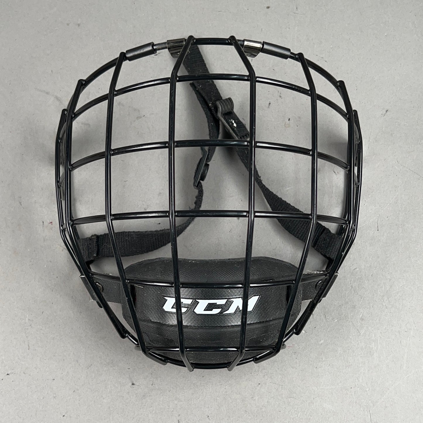 CCM FM580 M Medium Hockey Cage