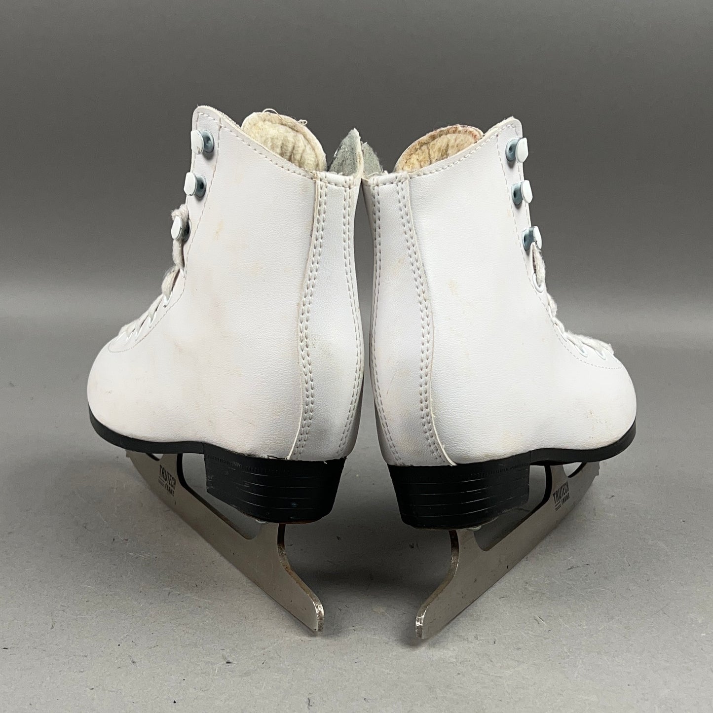 DBX Classic Size 13Y Ice Skates