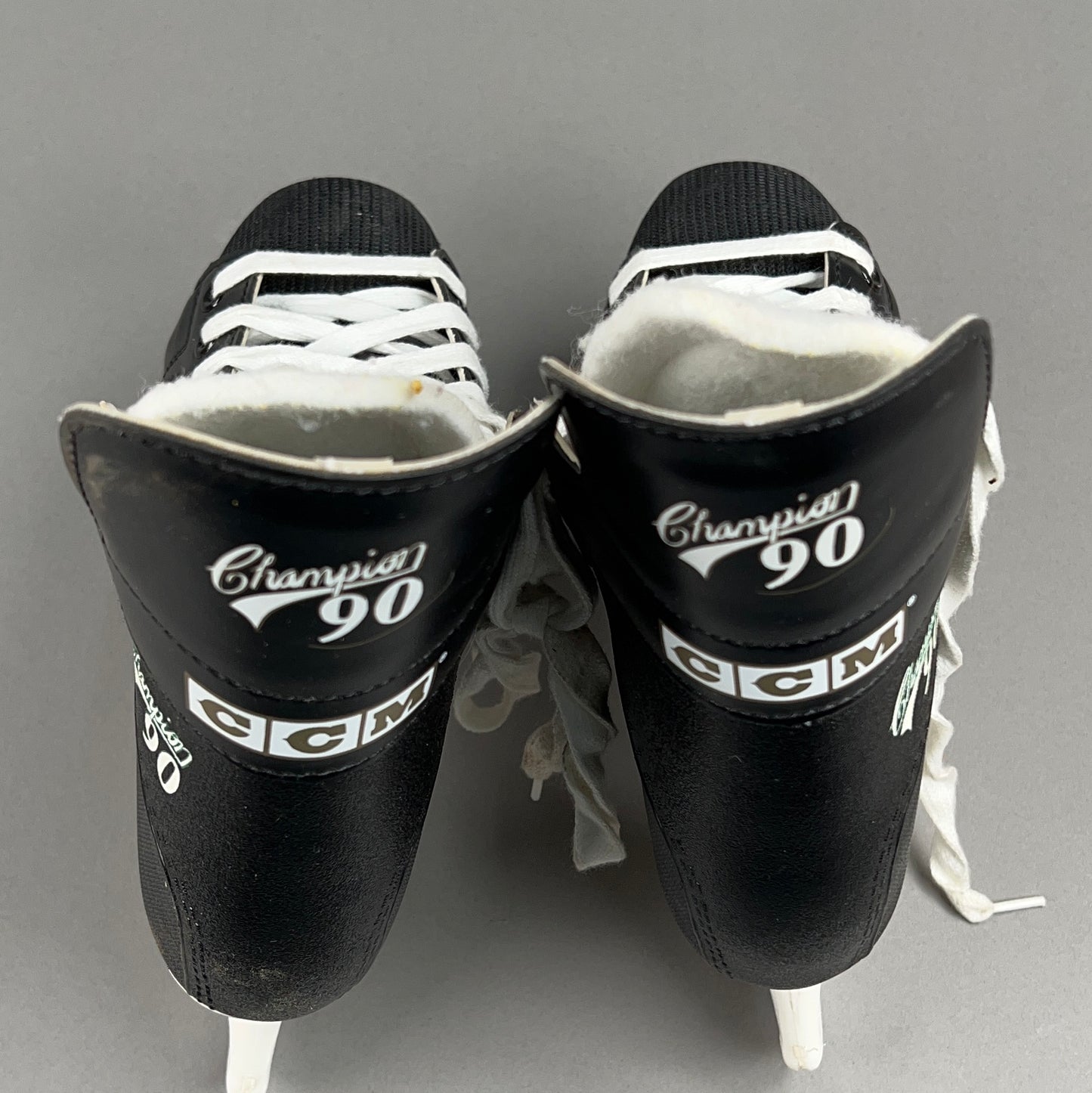 CCM Champion 90 Size 5 Vintage Intermediate Hockey Skates