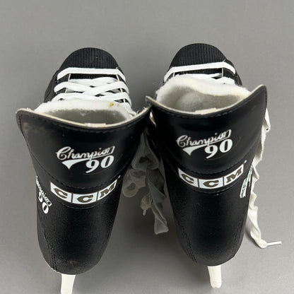 CCM Champion 90 Size 5 Vintage Intermediate Hockey Skates