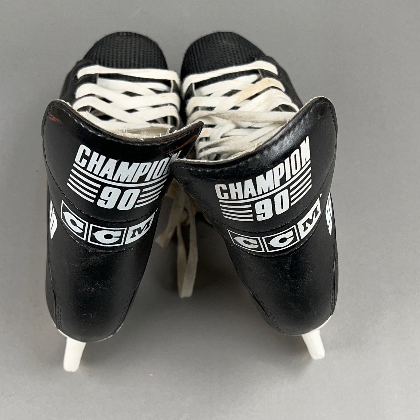 CCM Champion 90 Size 5 Vintage Intermediate Hockey Skates