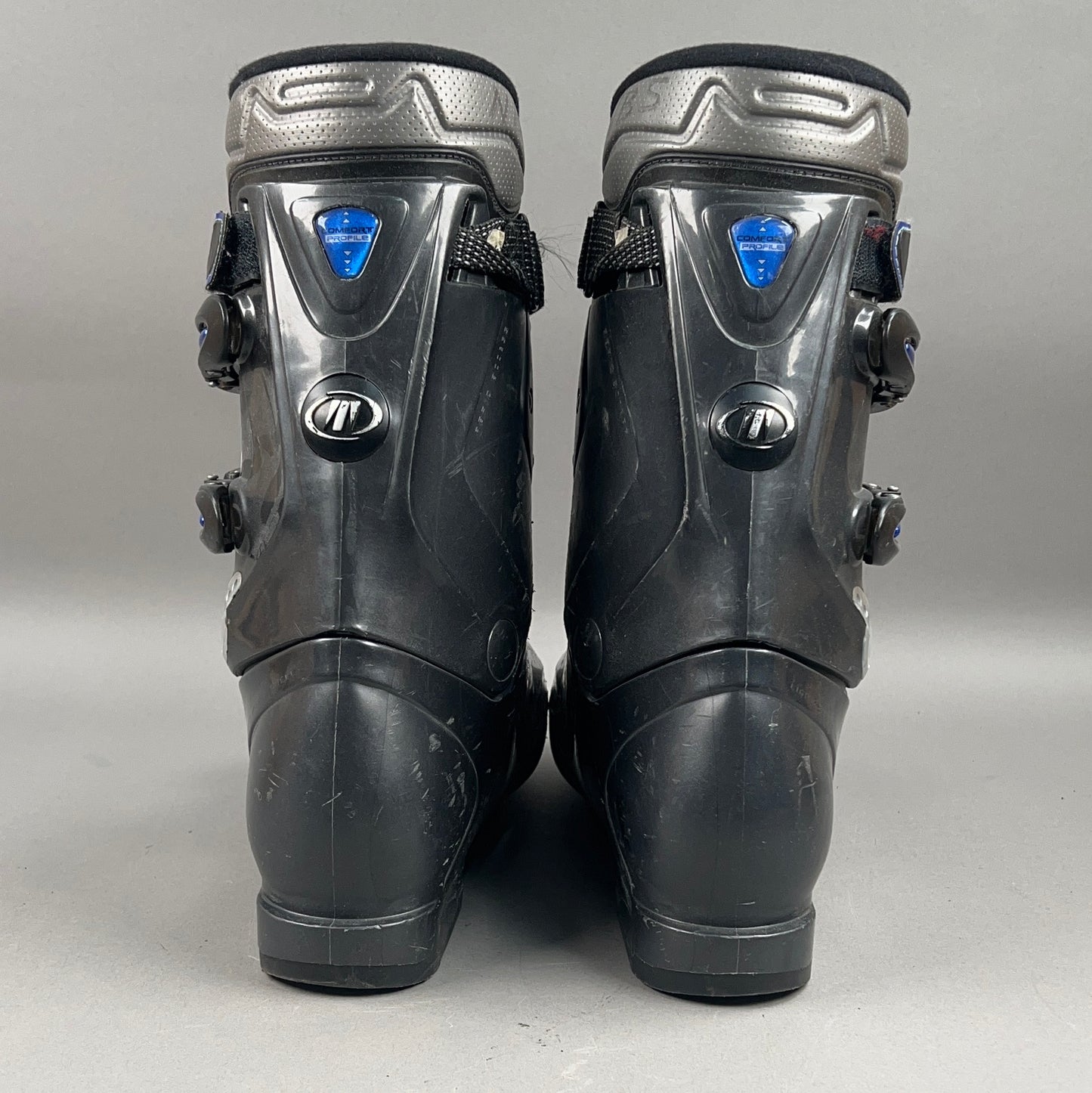 Tecnica ENTRYX Size 300-310 Mens Ski Boots