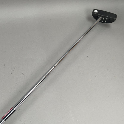 Wilson Infinite South Side Right-Handed 34" Putter