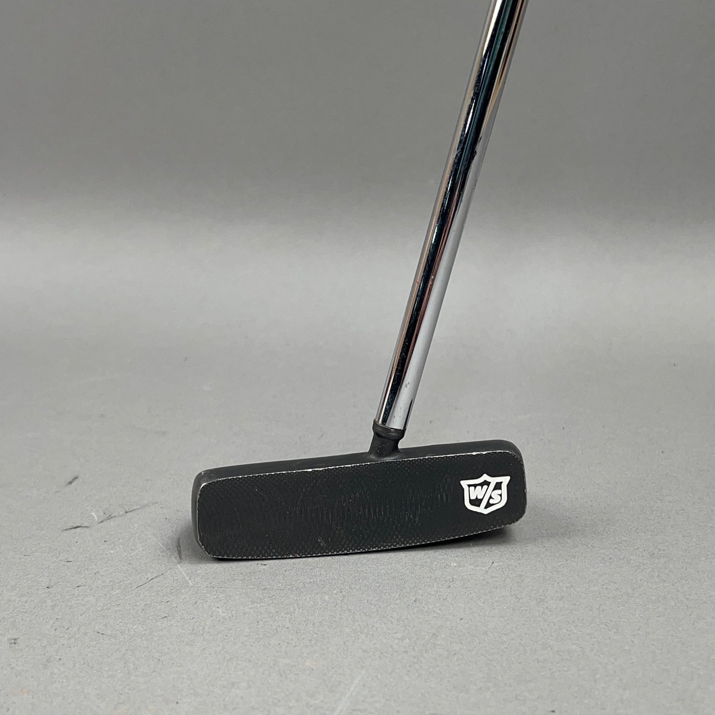 Wilson Infinite South Side Right-Handed 34" Putter