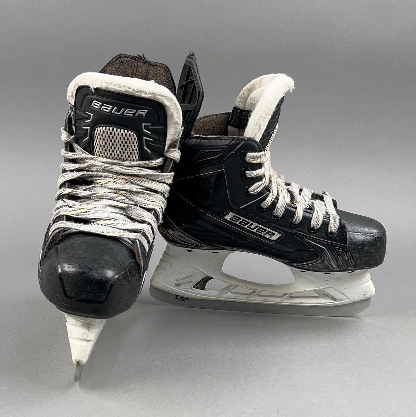 Bauer Supreme 180 Size 1.5 Junior Hockey Skates