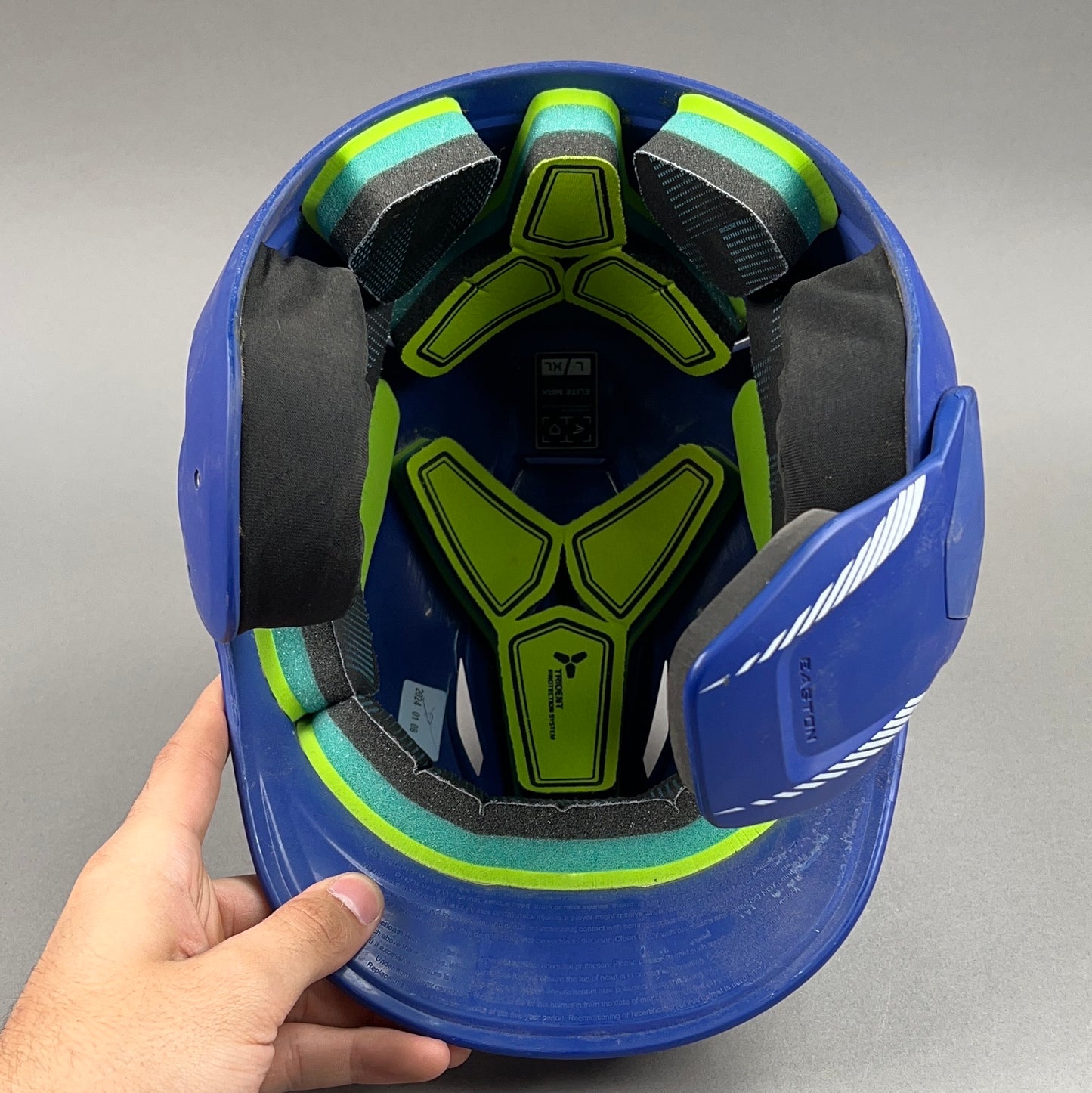 Easton Elite Max L/XL Adjustable 7 1/8" to 7 3/4" Senior Baseball Batting Helmet
