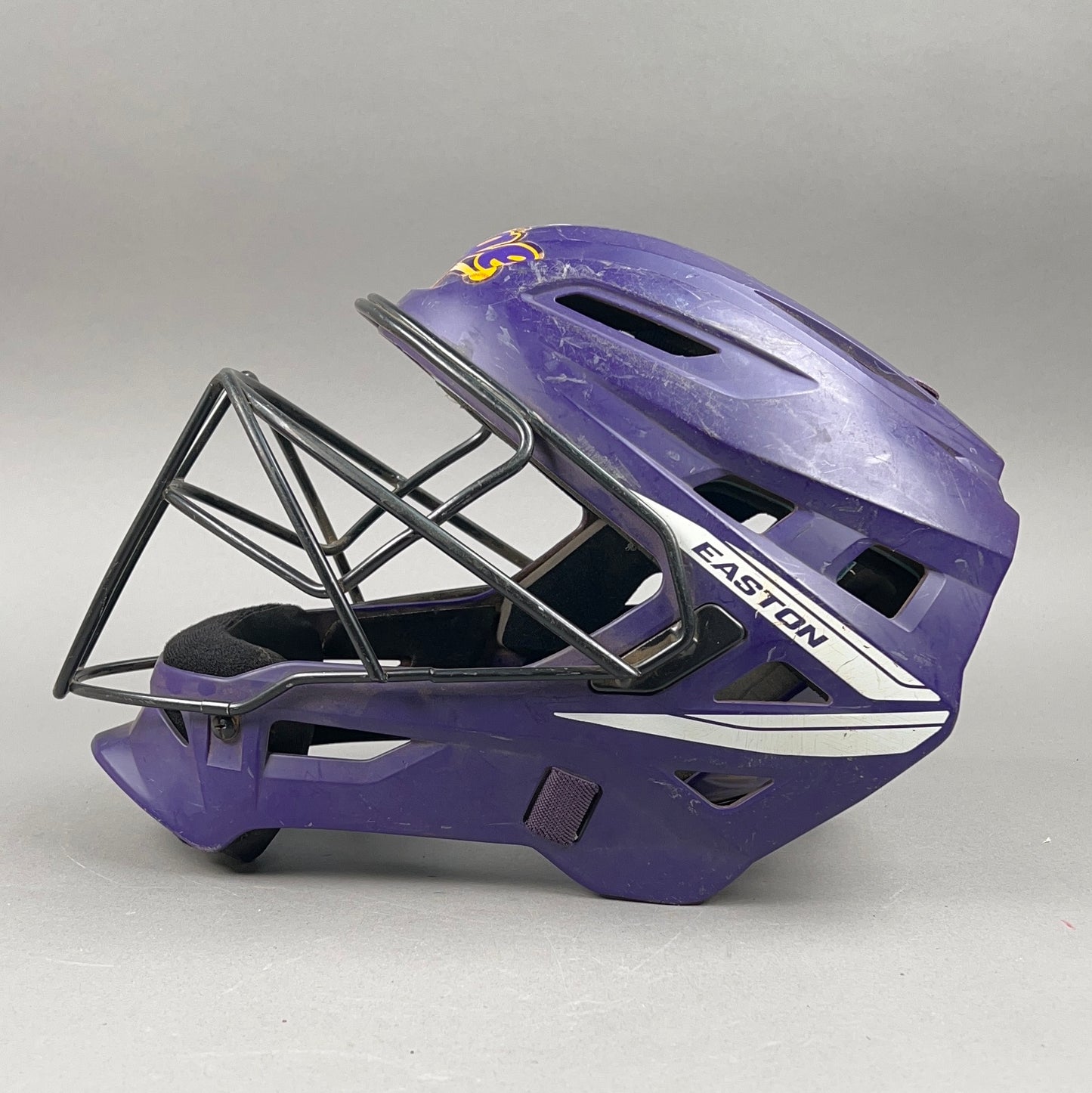 Easton Jen Schro The Very Best Large 7 1/8" to 7 1/2" Senior Catchers Helmet