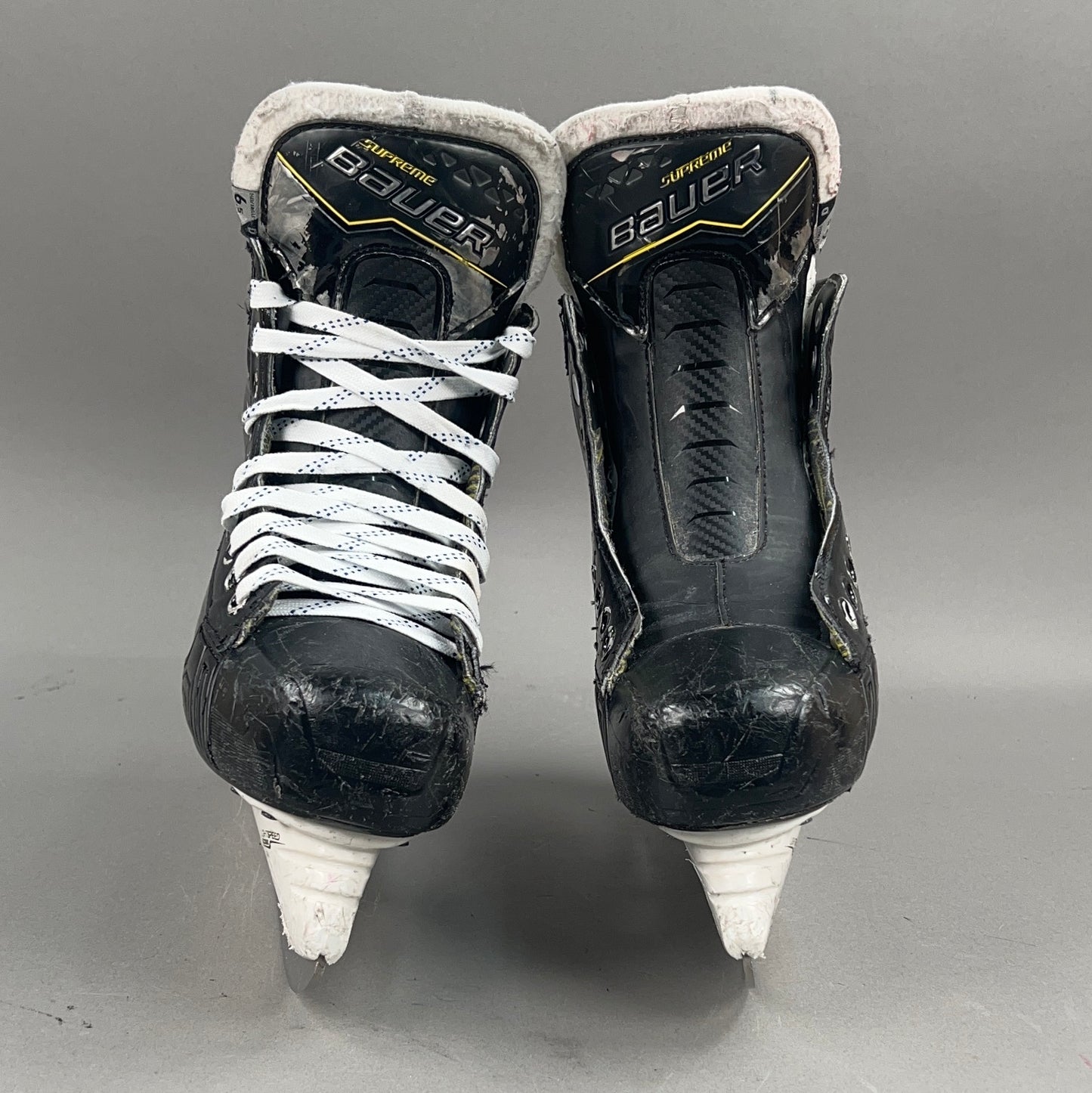 Bauer Supreme Comp Size 6.5 Intermediate Hockey Skates