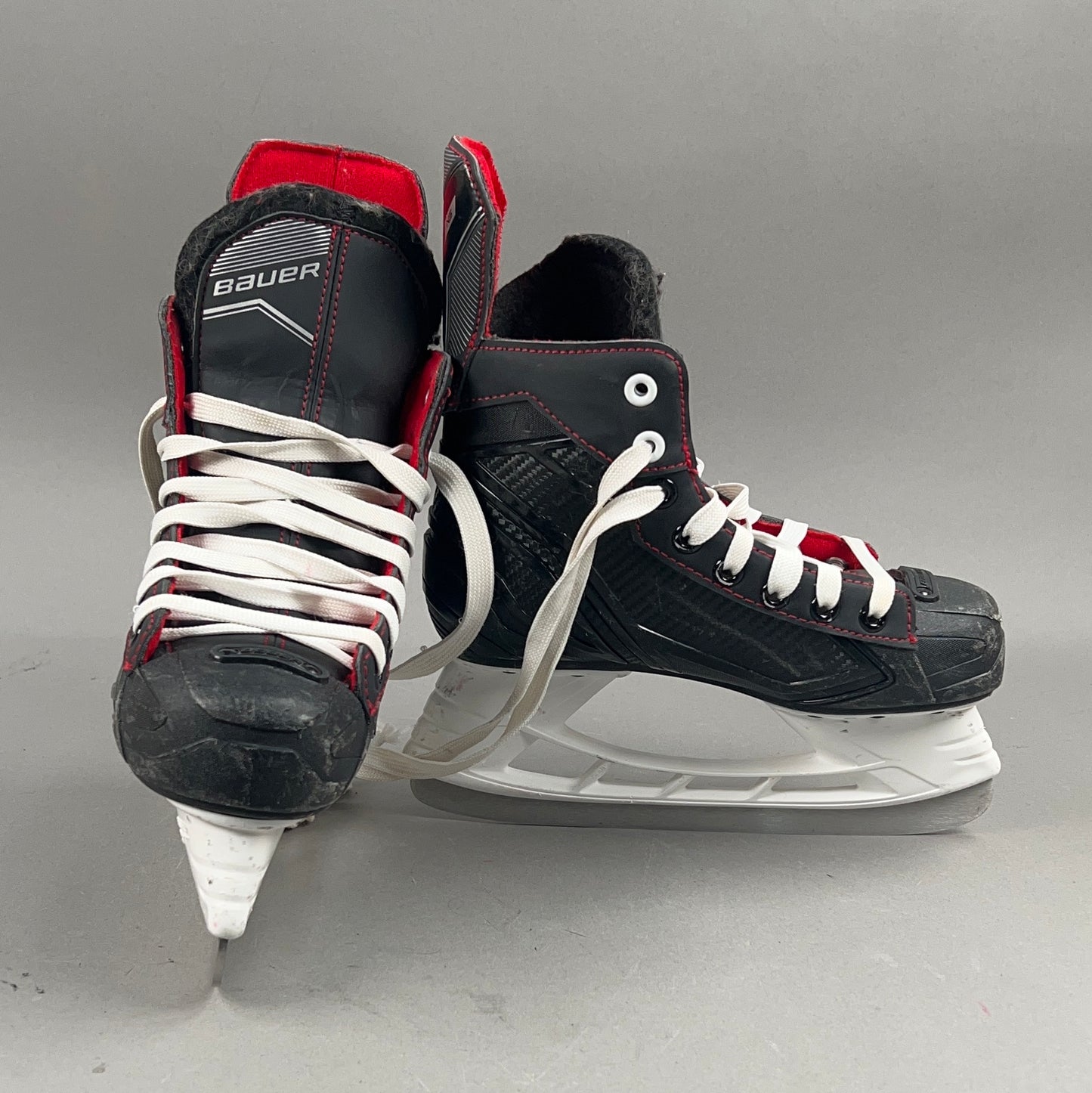 Bauer NS Size 2 Junior Hockey Skates