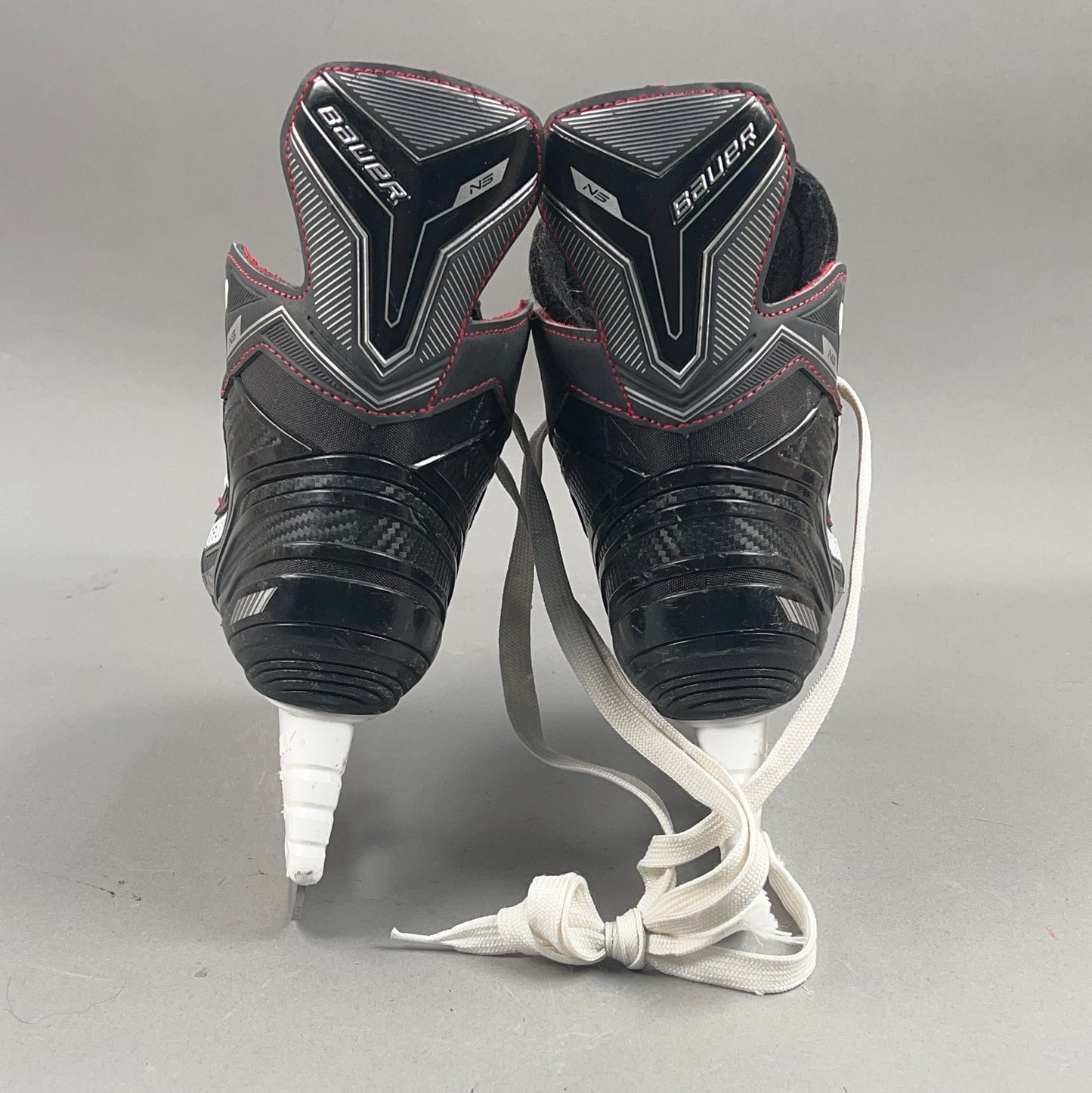 Bauer NS Size 2 Junior Hockey Skates