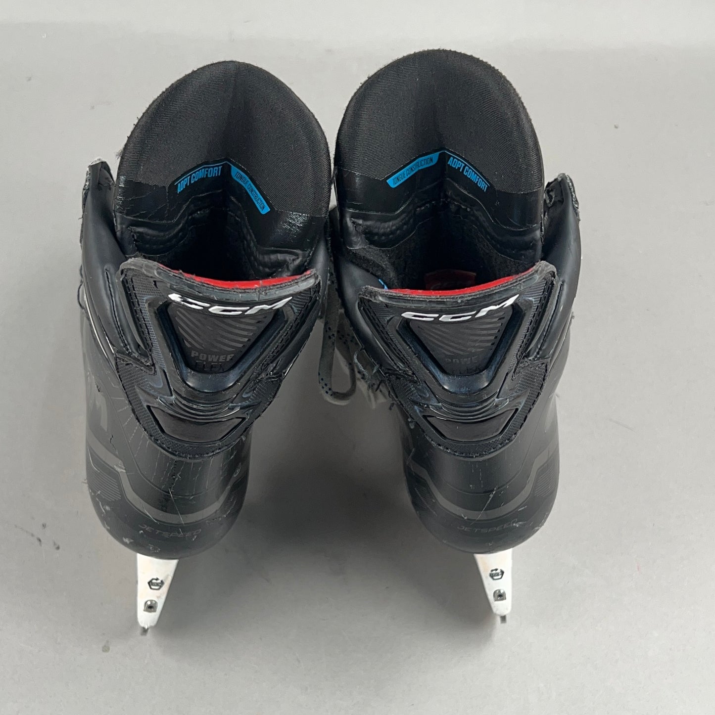CCM Jetspeed FT 690 Size 5.5 Intermediate Hockey Skates