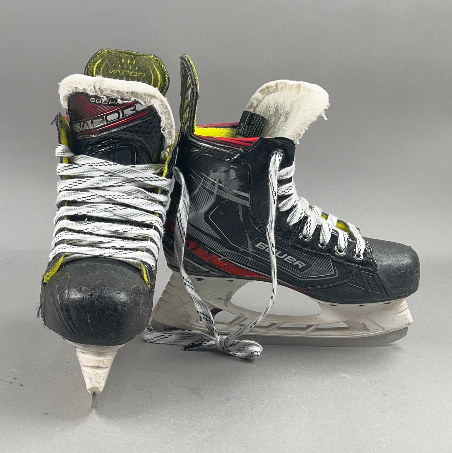 Bauer Vapor X2.9 Size 4.5 Intermediate Hockey Skates