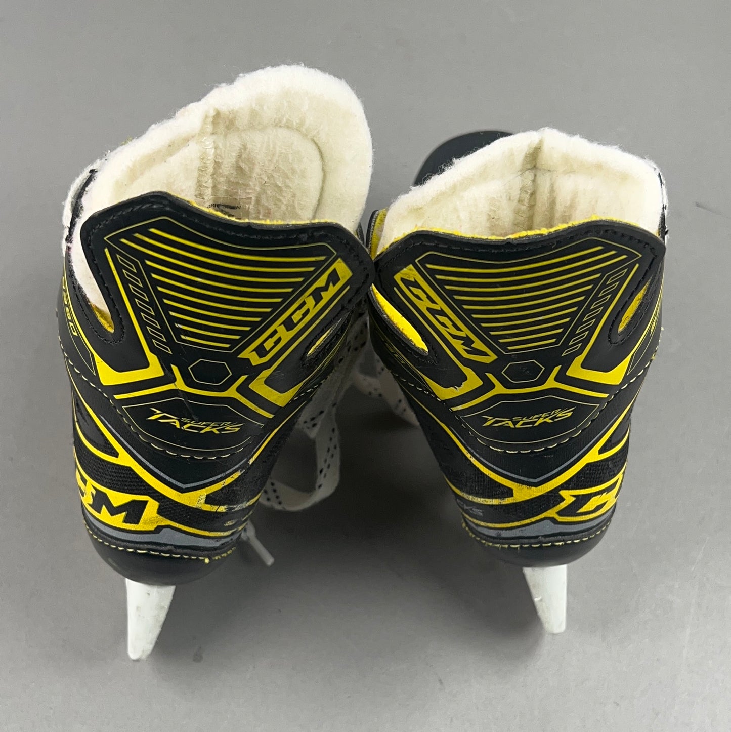 CCM Super Tacks 350 Size 11Y Youth Hockey Skates