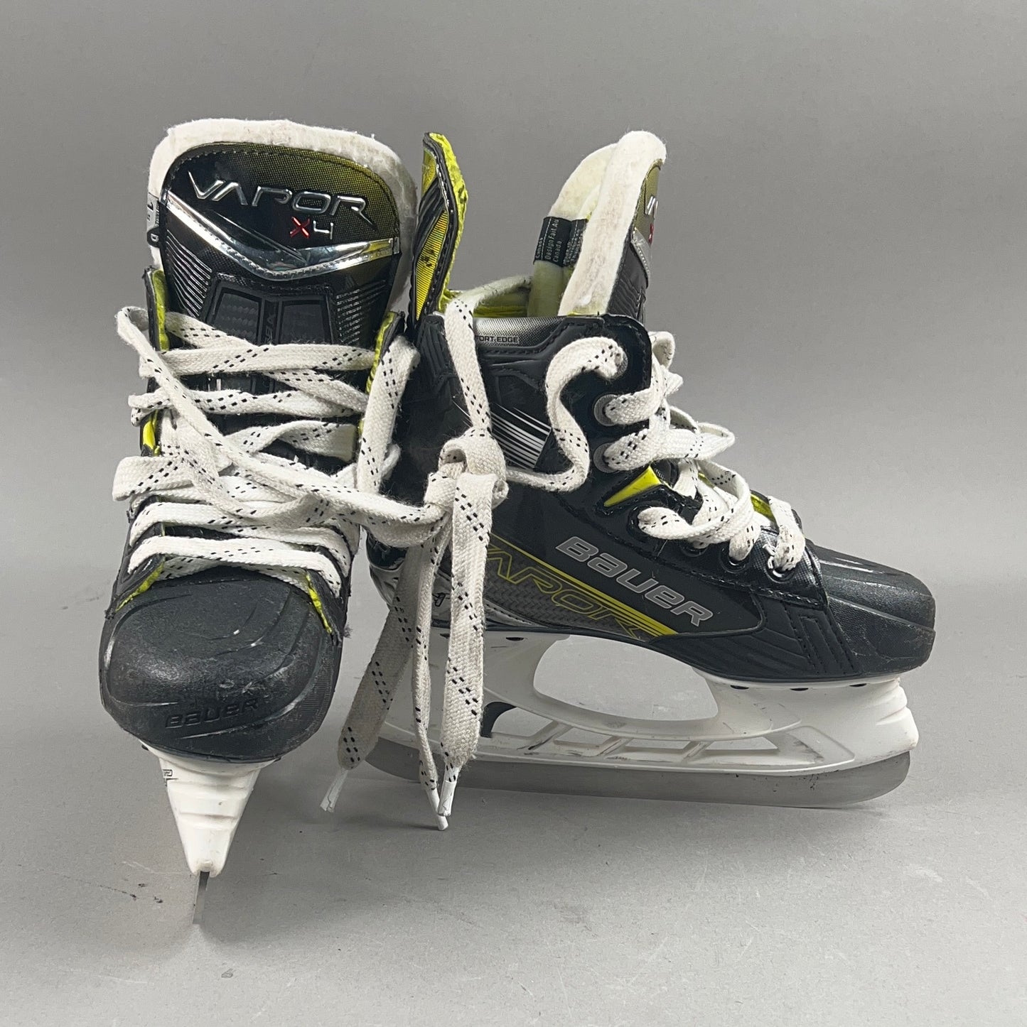 Bauer Vapor X4 Size 1.5 Junior Hockey Skates
