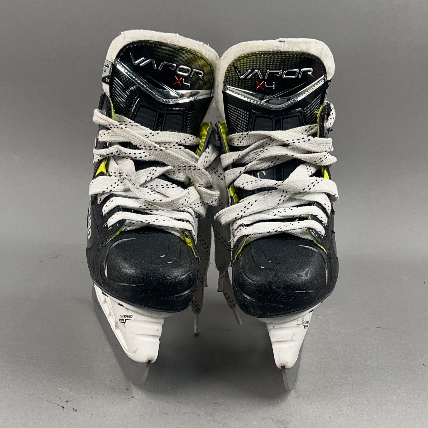 Bauer Vapor X4 Size 1.5 Junior Hockey Skates