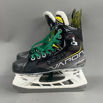 Bauer Vapor 3X Size 2.5 Junior Hockey Skates
