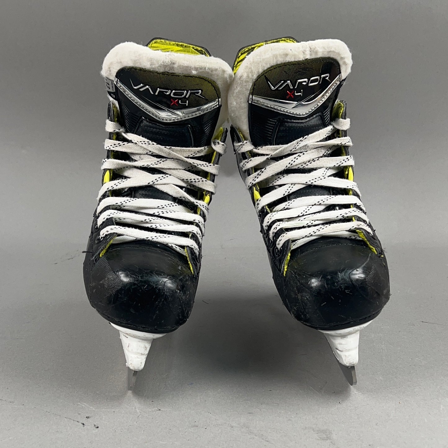 Bauer Vapor X4 Size 13Y Youth Hockey Skates
