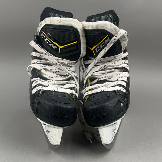 CCM Super Tacks 9380 Size 1.5 Junior Hockey Skates