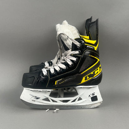CCM Super Tacks 9380 Size 1.5 Junior Hockey Skates
