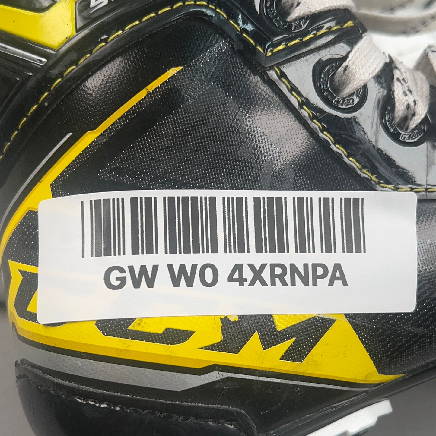 CCM Super Tacks 9380 Size 1.5 Junior Hockey Skates