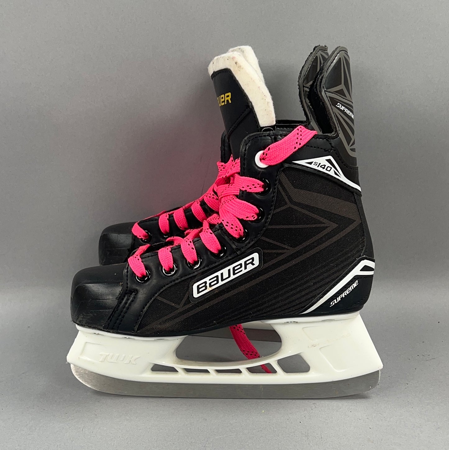 Bauer Supreme S140 Size 3 Junior Hockey Skates