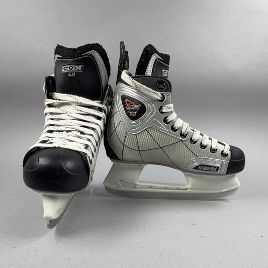 CCM Vector 2.0 Size 6 Vintage Intermediate Hockey Skates