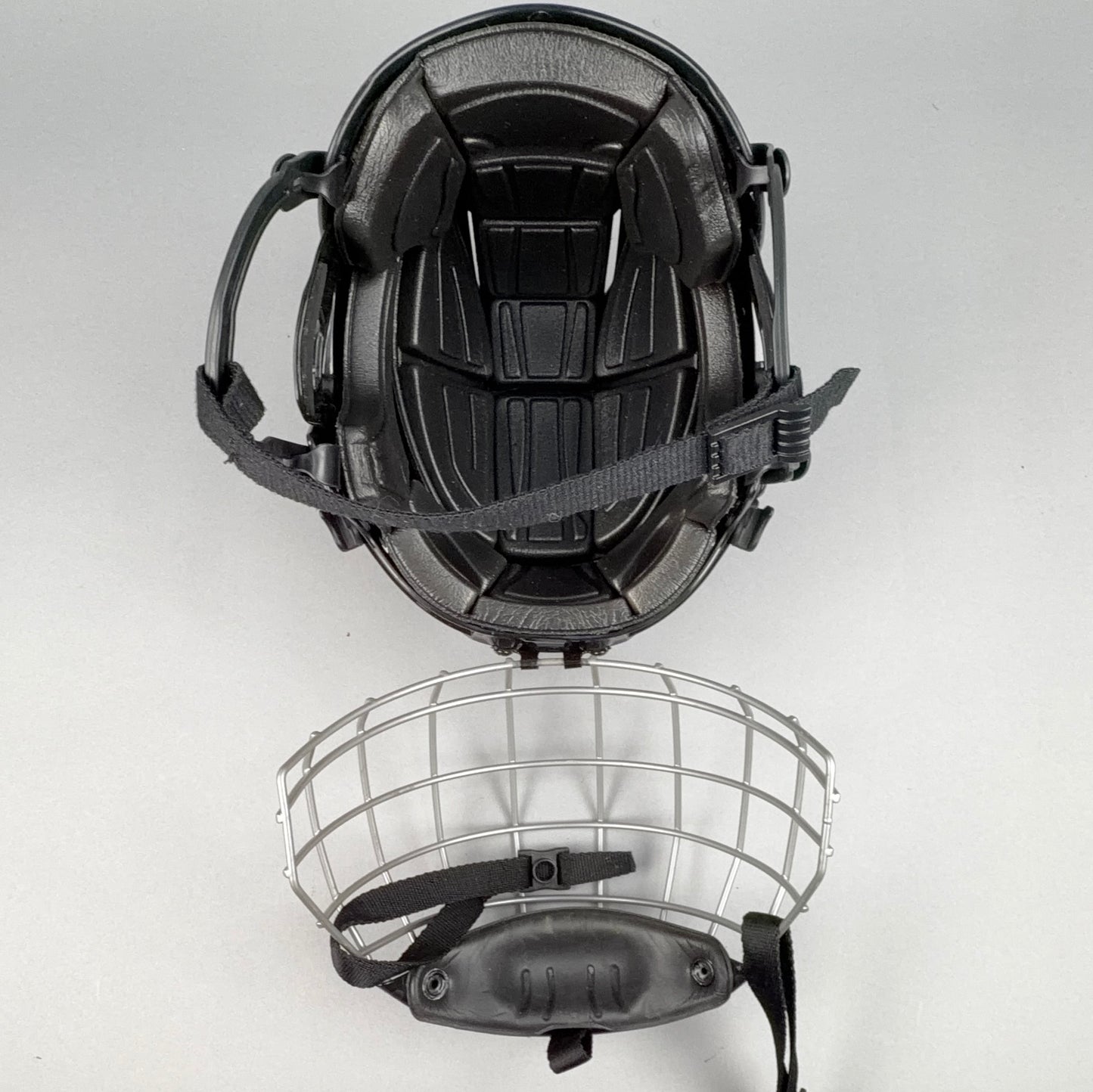 CCM FL40 Small 6 3/8" to 7" Hockey Helmet