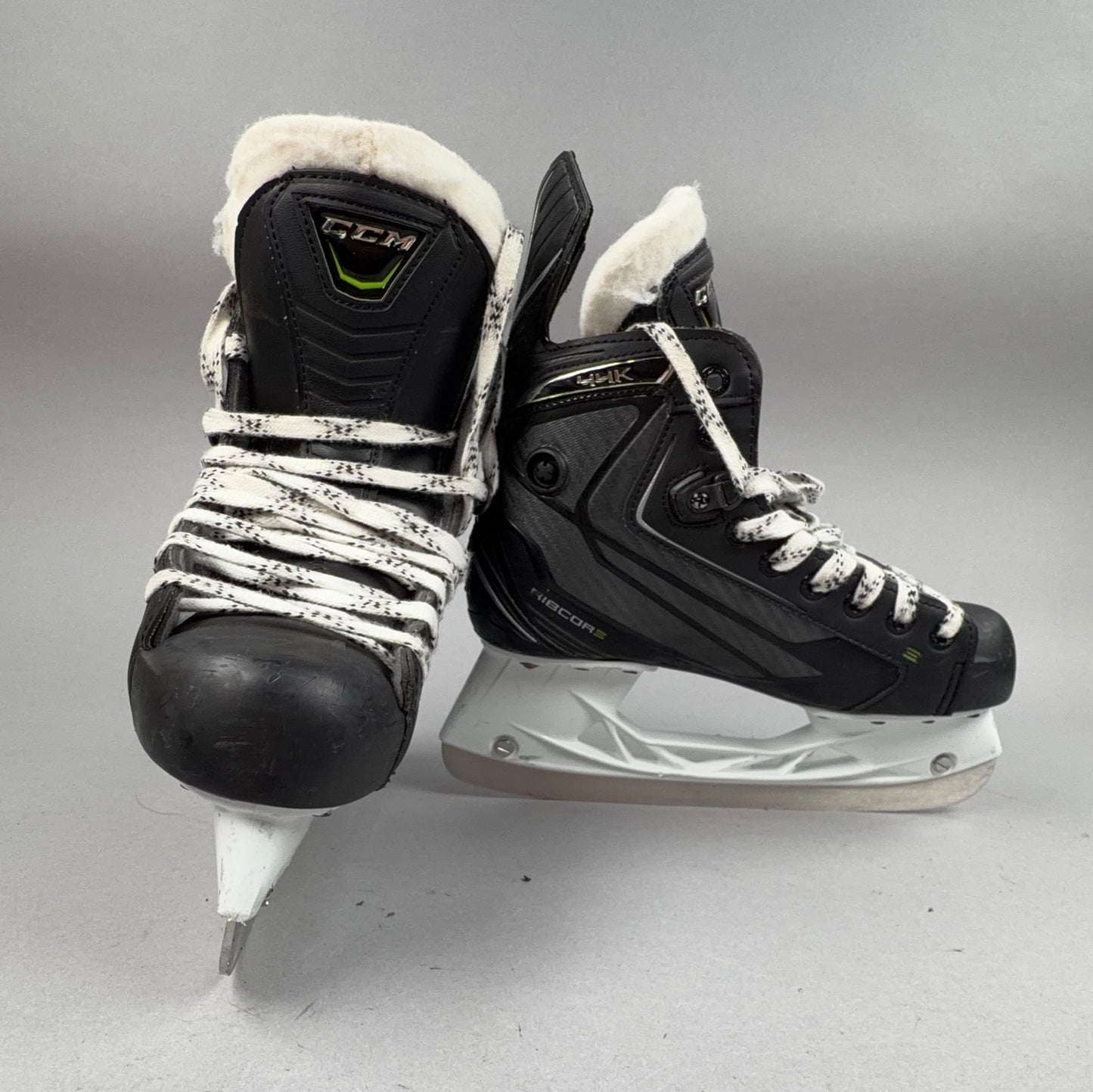 CCM Ribcor 44K Size 4.5 Intermediate Hockey Skates