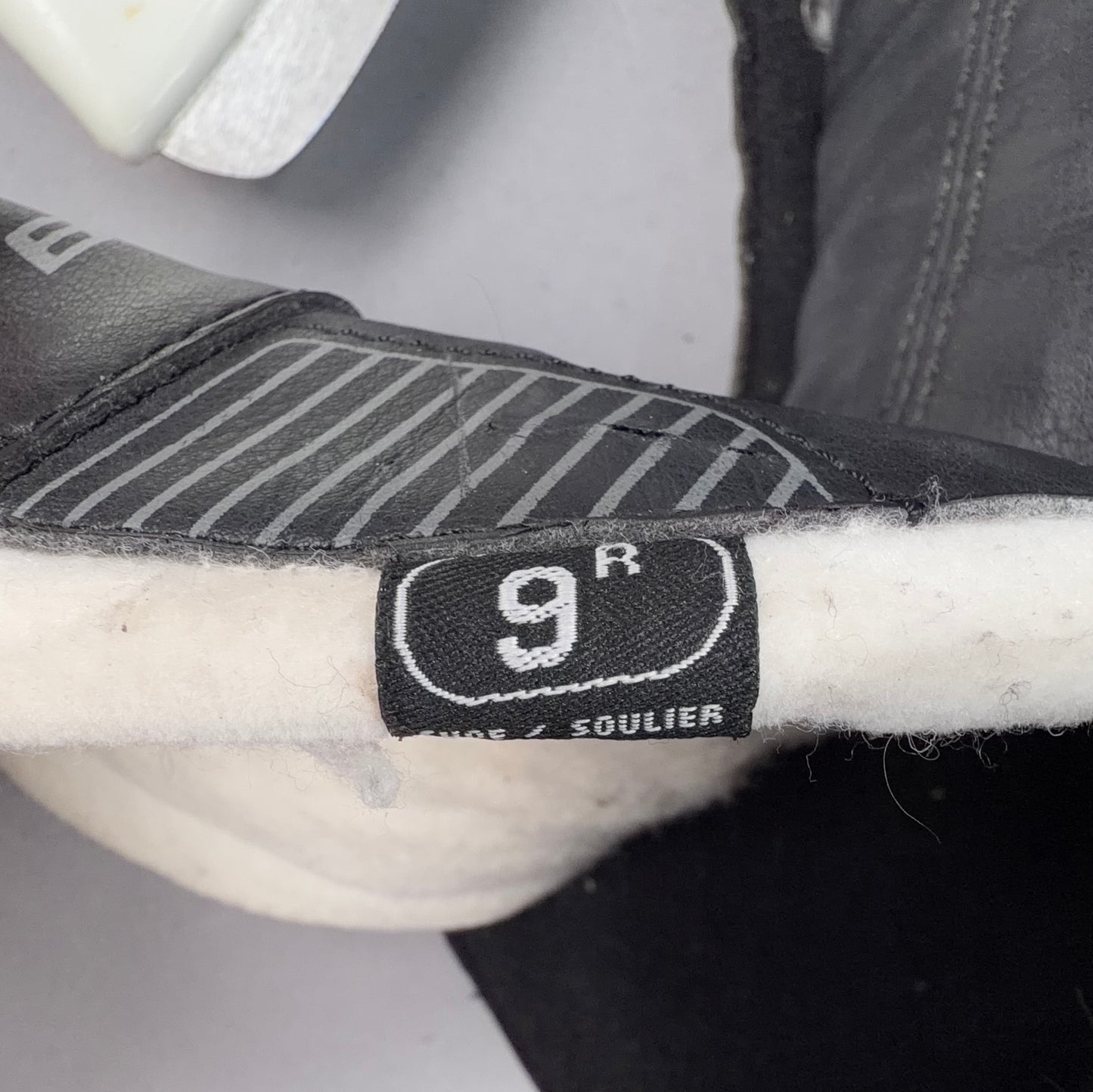 Bauer Supreme One20 Size 9 Senior Hockey Skates