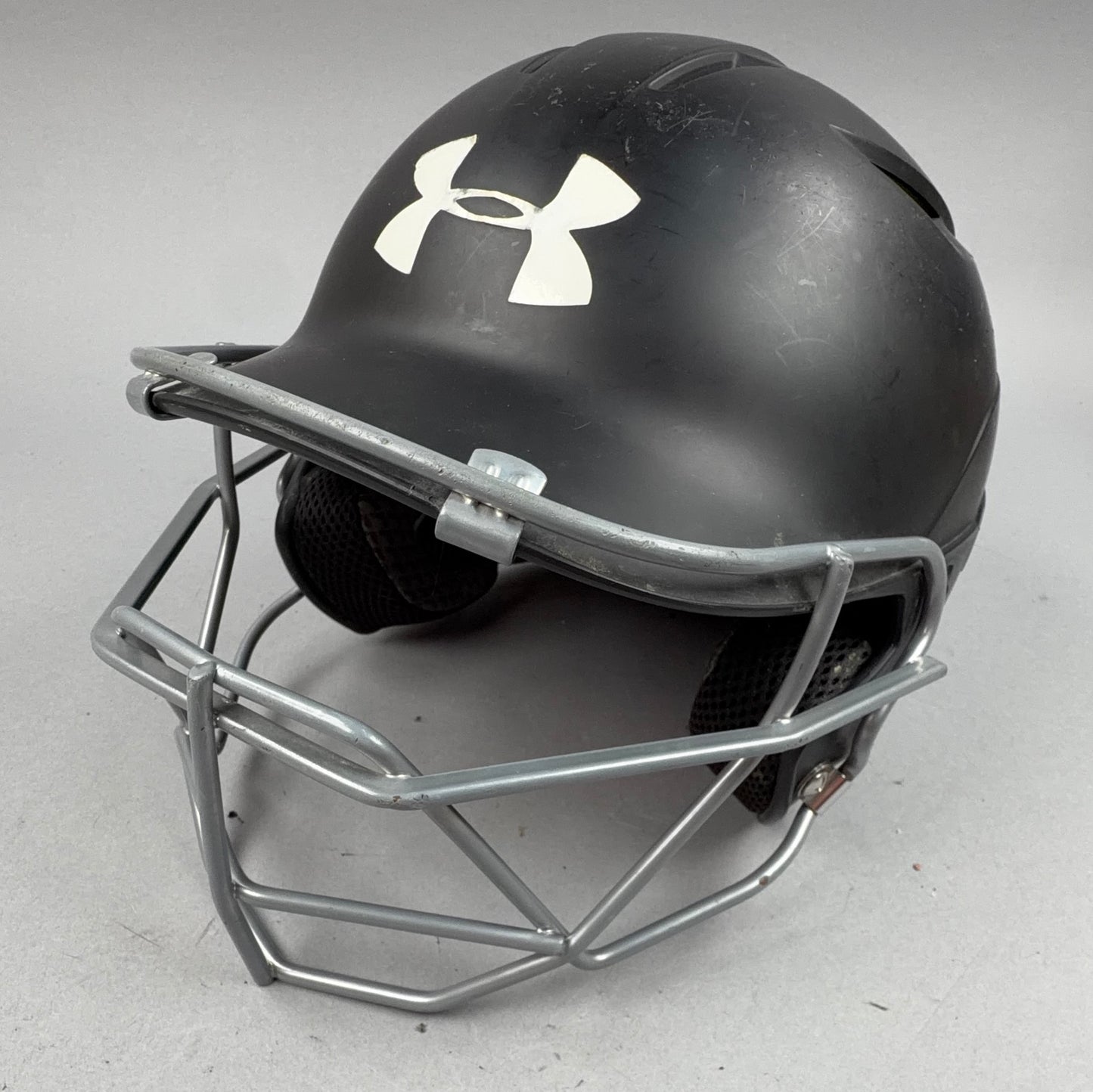 Under Armour UABH2-110 5 7/8" to 6 3/4" Youth Softball Batting Helmet