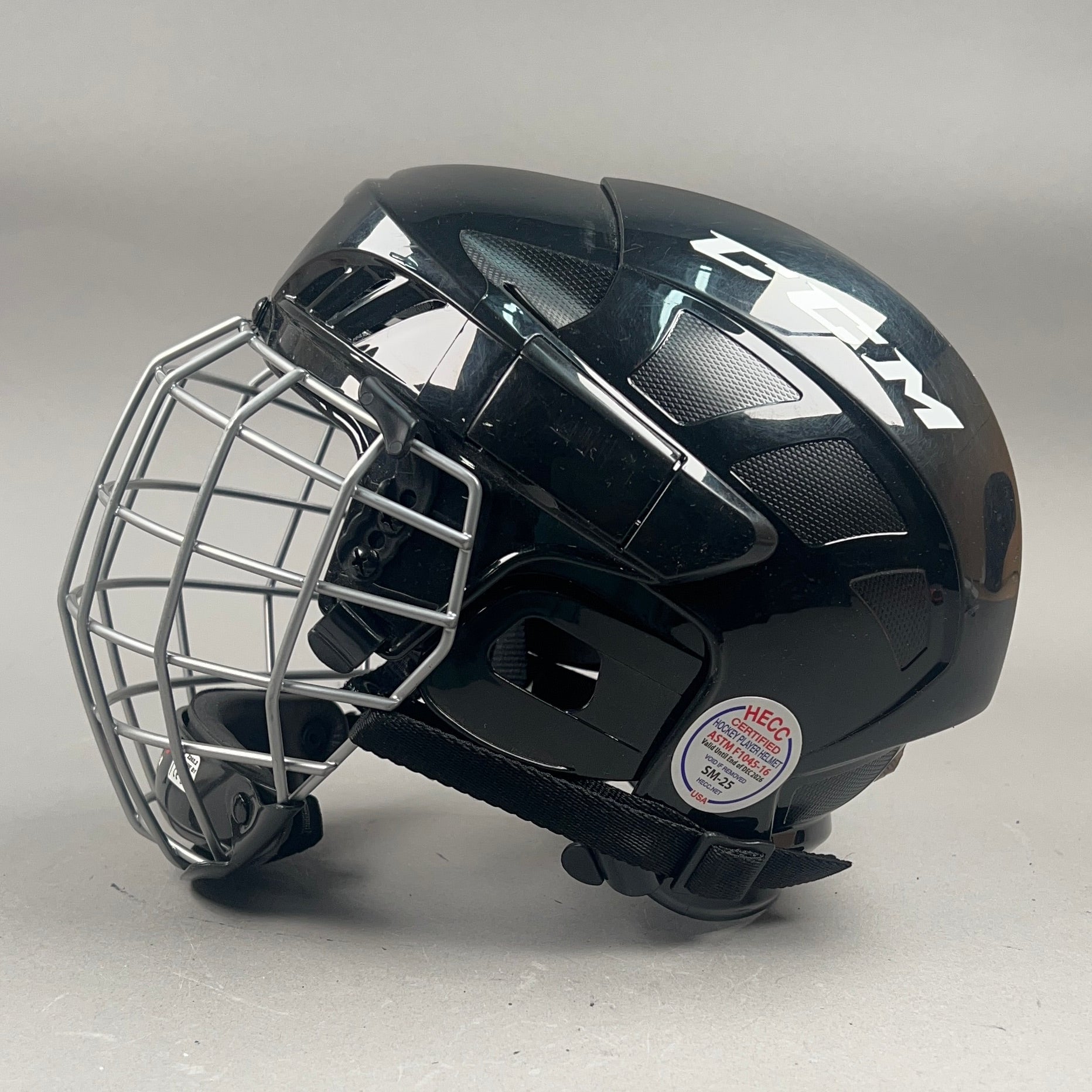 CCM FL40 S 6 3/8" to 7" Junior Hockey Helmet — view 3