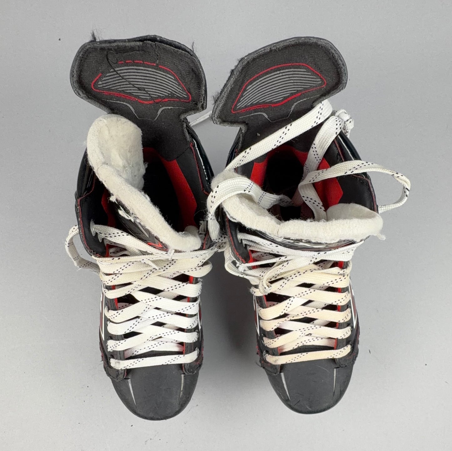 CCM Jetspeed FT470 Size 6.5 Intermediate Hockey Skates