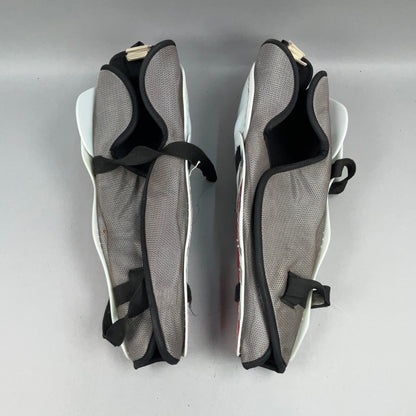 Bauer Vapor XVI Intermediate 14" Hockey Shin Guards