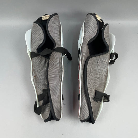 Bauer Vapor XVI Intermediate 14" Hockey Shin Guards