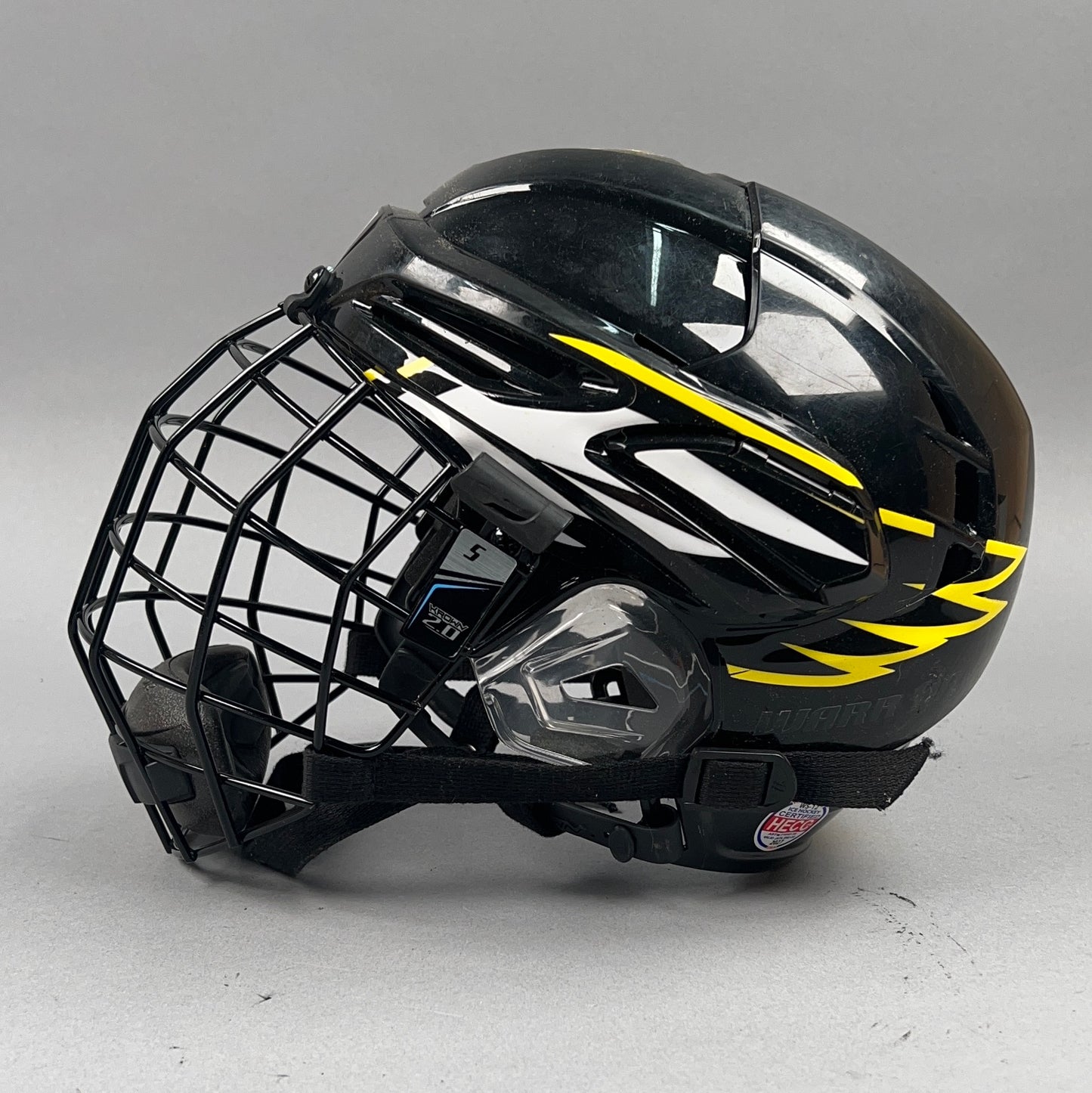 Warrior Covert PX2 Small 6 5/8" to 7" Junior Hockey Helmet