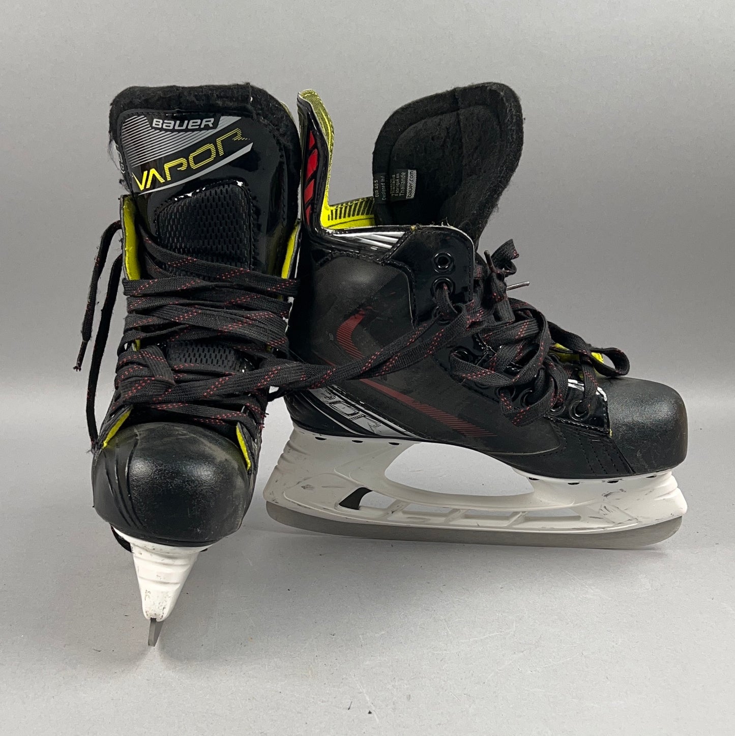 Bauer Vapor X2.6 Size 6 Intermediate Hockey Skates