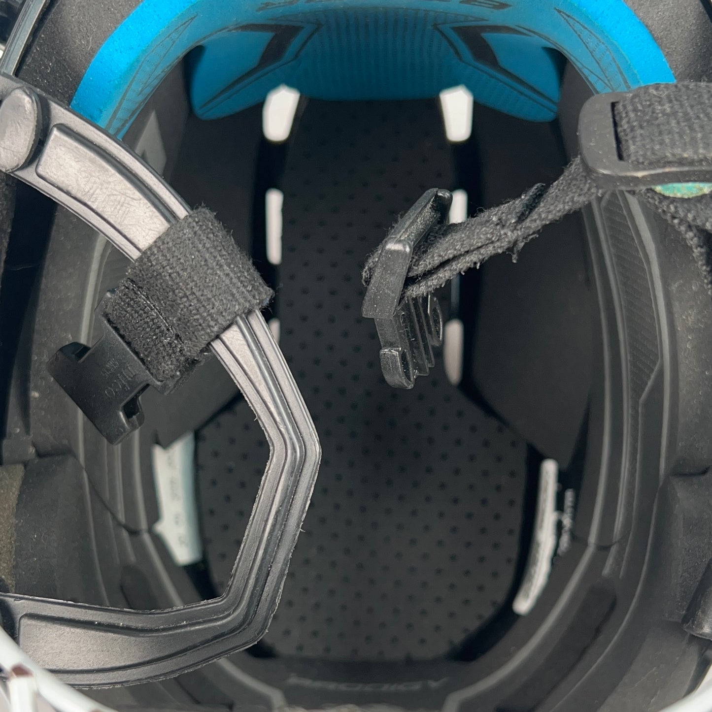 Bauer Prodigy 6" to 6 5/8" Youth Hockey Helmet