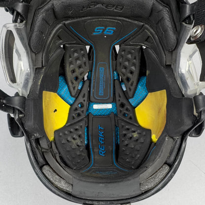 CCM Re-Akt 95 Medium 6 3/4" to 7" Senior Hockey Helmet