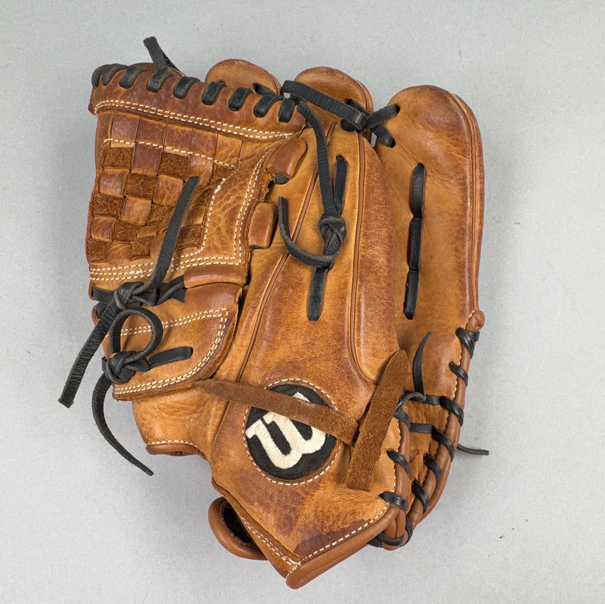 Wilson A950 12" Right Hand Thrower Baseball Glove