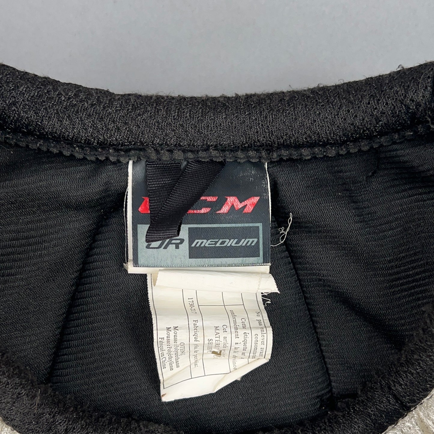 CCM Tacks 1052 Junior Medium Hockey Shoulder Pads