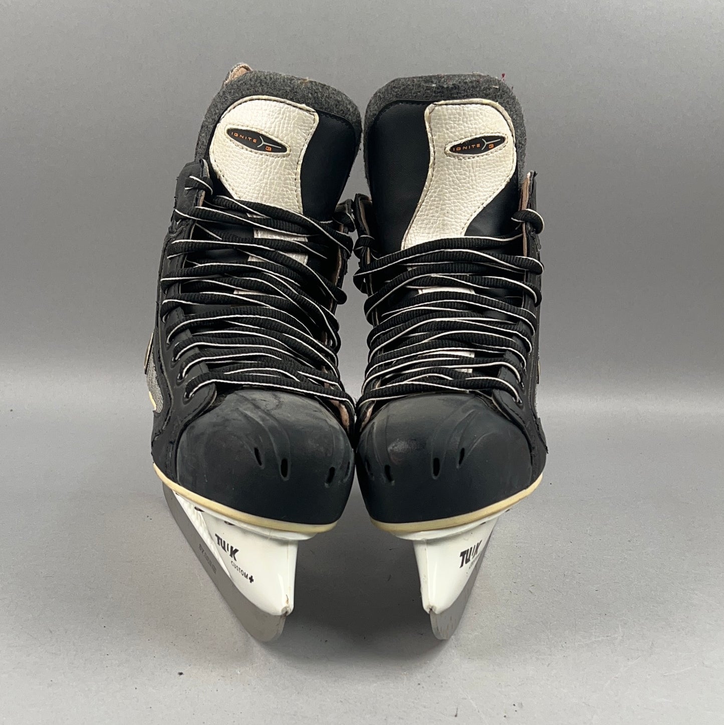 Nike Ignite Size 6 Vintage Intermediate Hockey Skates
