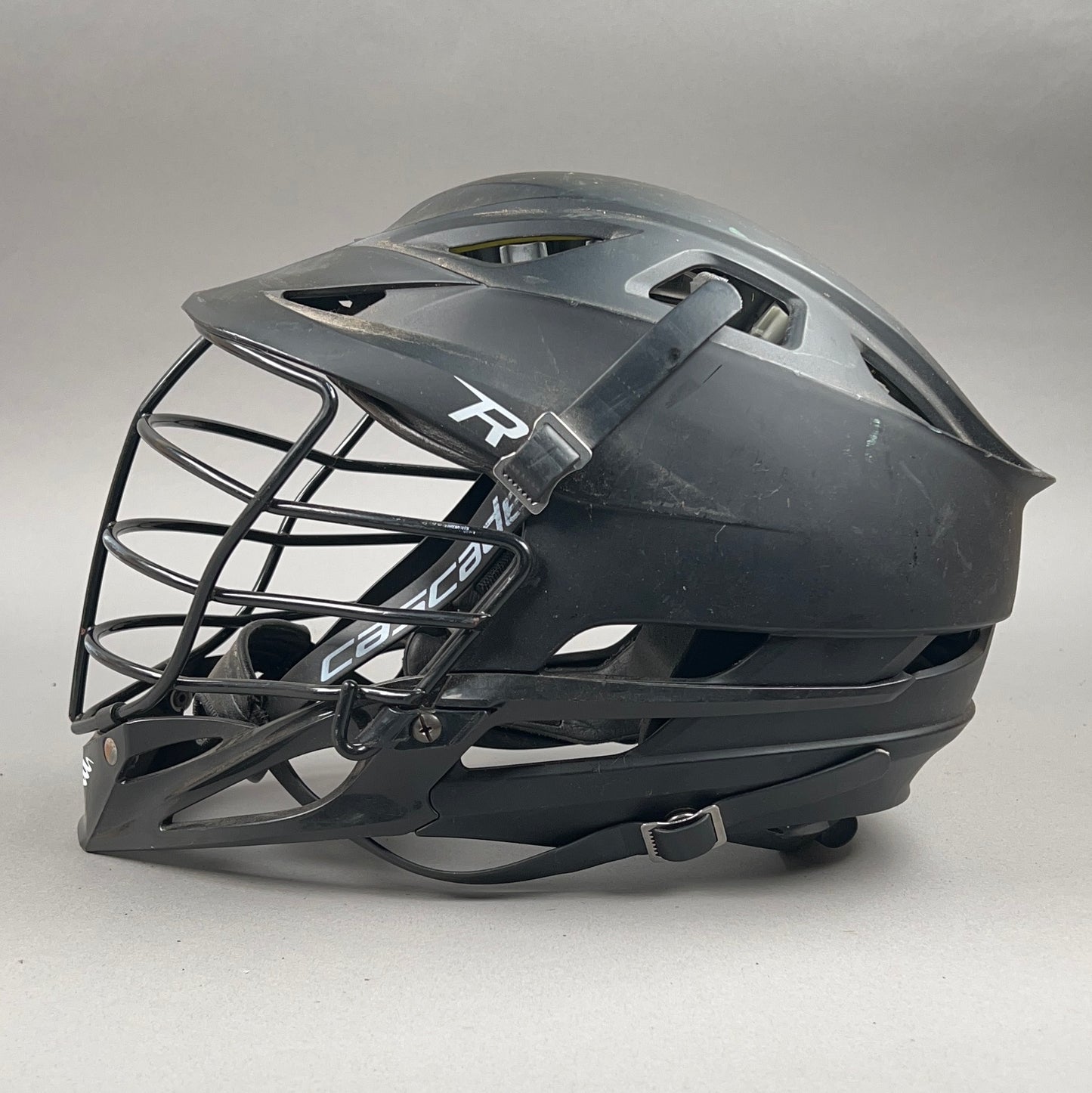 Cascade R OSFM Adjustable 21.5" to 24" Senior Lacrosse Helmet