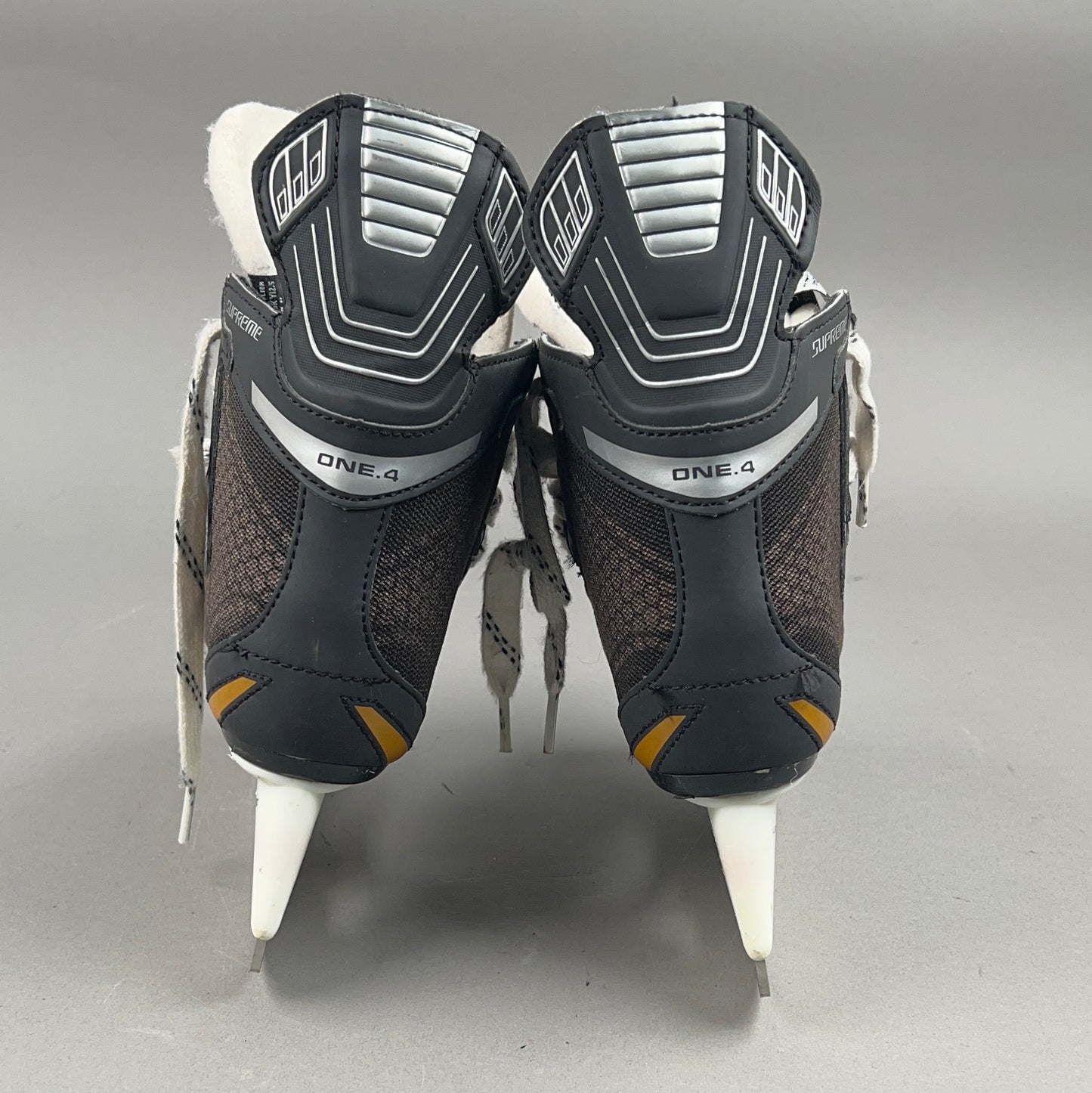 Bauer Supreme One.4 Size 12Y Youth Hockey Skates