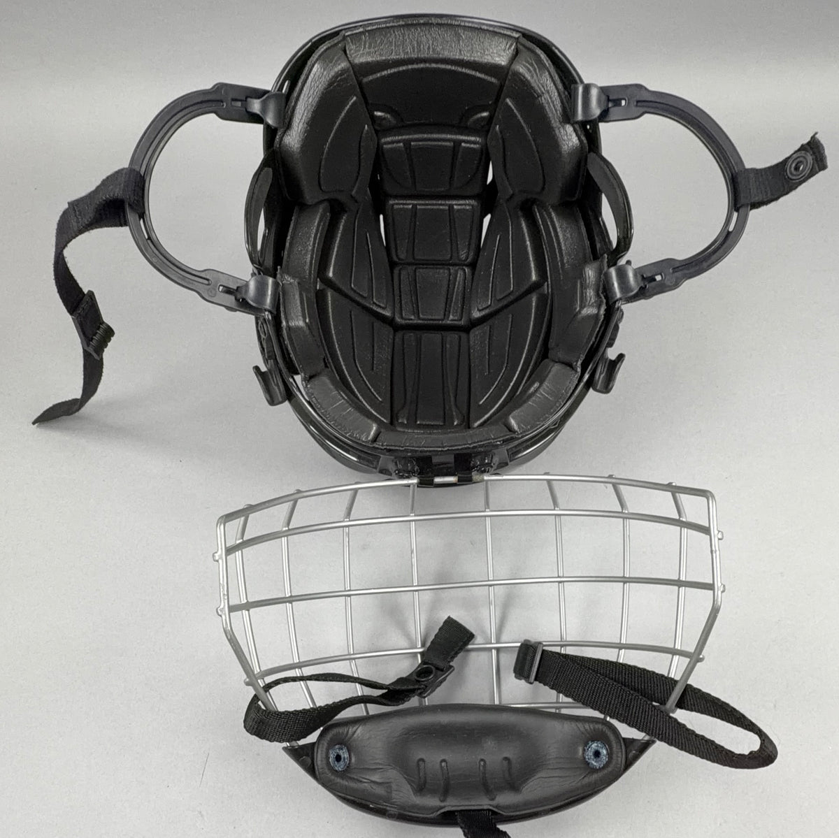 CCM FL40 Small 6 3/8" to 7" Hockey Helmet