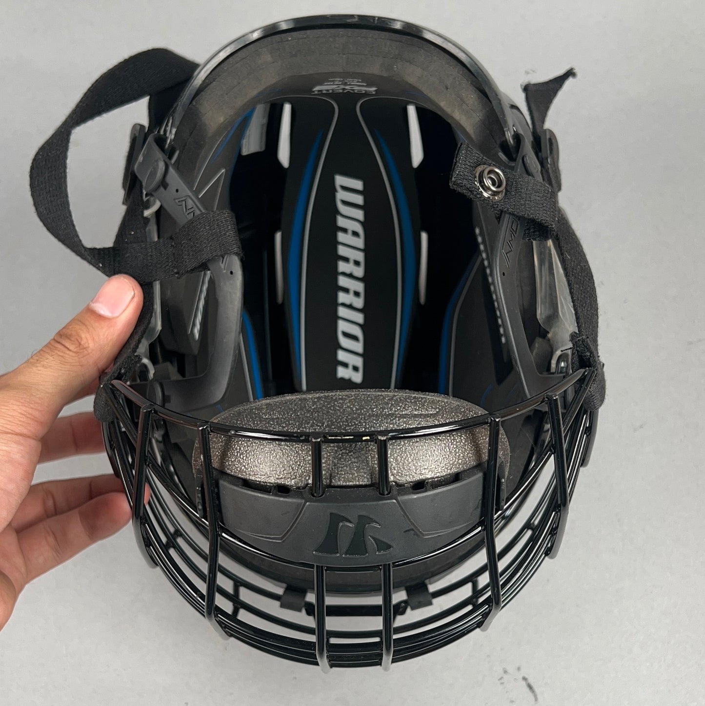 Warrior Covert PX2 Small 6 5/8" to 7" Junior Hockey Helmet