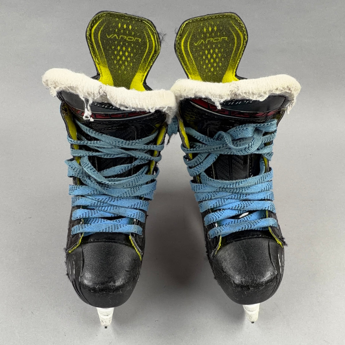 Bauer Vapor X Velocity Size 2 Junior Hockey Skates
