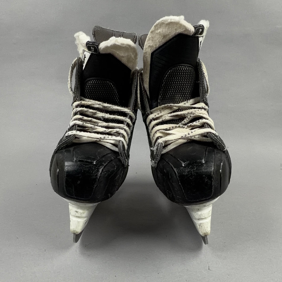 Bauer Nexus 6000 Size 4 Intermediate Hockey Skates