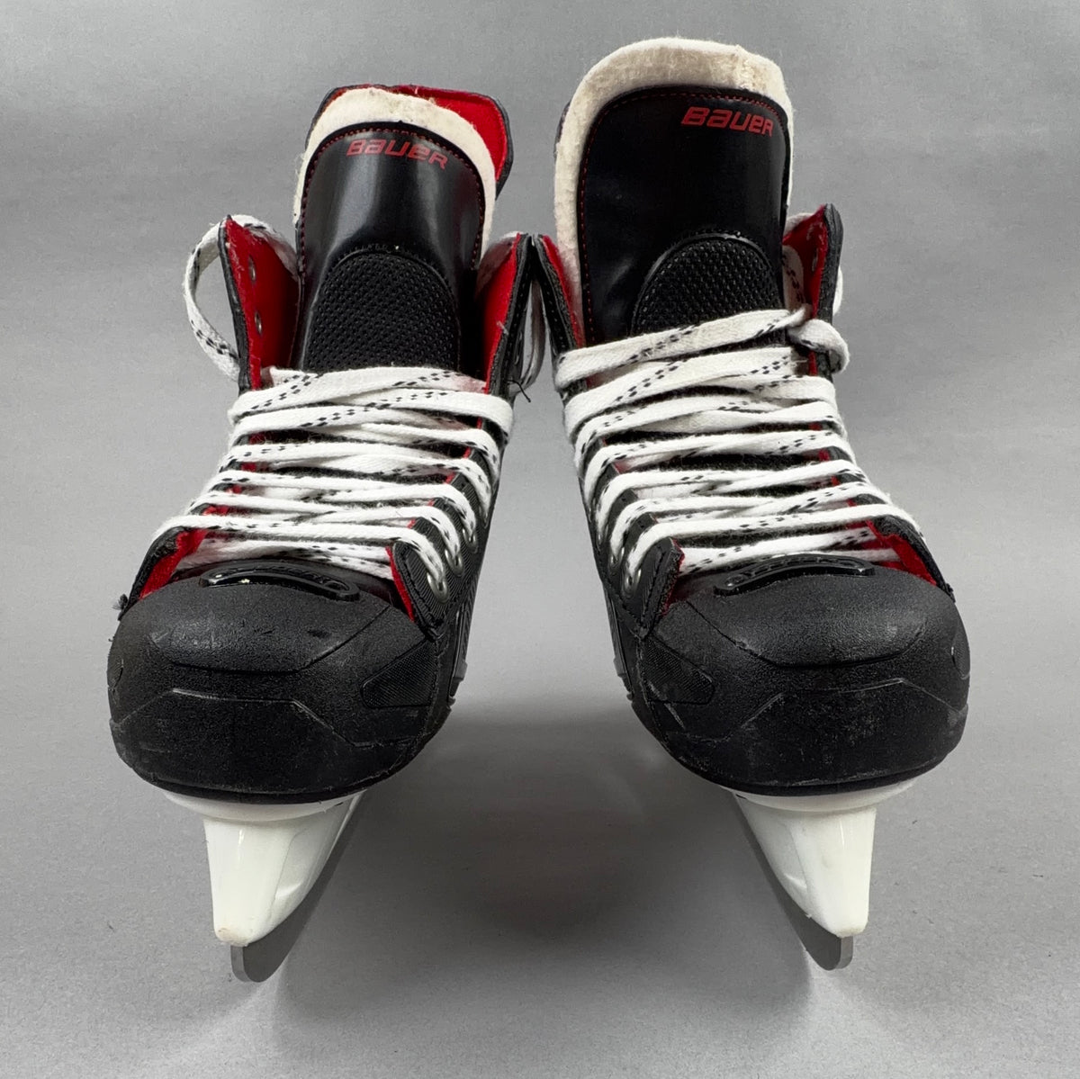 Bauer Vapor X350 Size 5 Intermediate Hockey Skates
