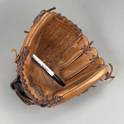 Wilsin A800 12.5" Right Hand Thrower Baseball Glove