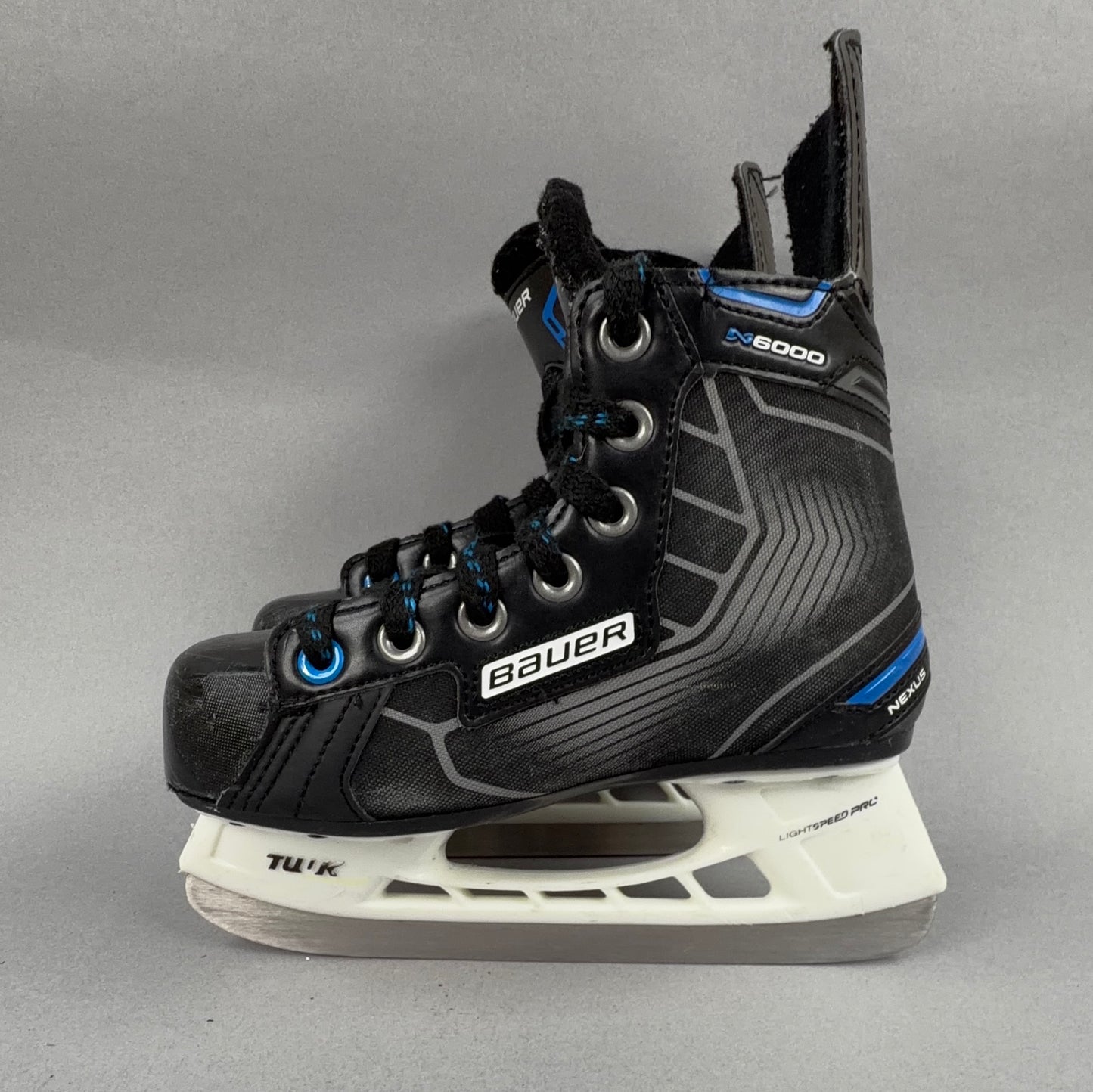 Bauer Nexus N6000 Size 13.5Y Youth Hockey Skates